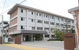 広島県立賀茂高等学校の校舎・学校敷地