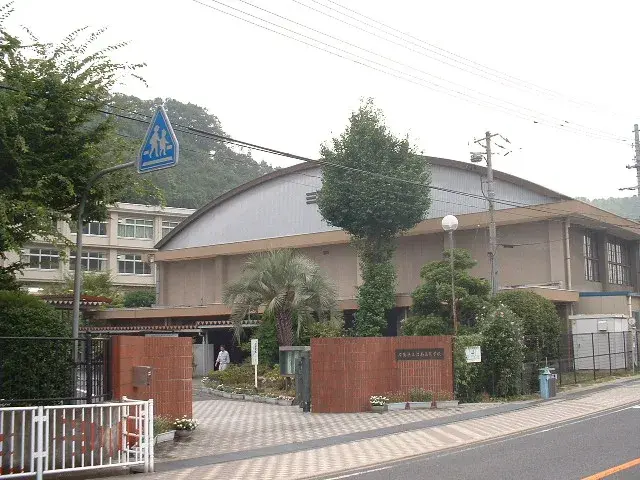 広島県立沼南高等学校の校舎・学校敷地