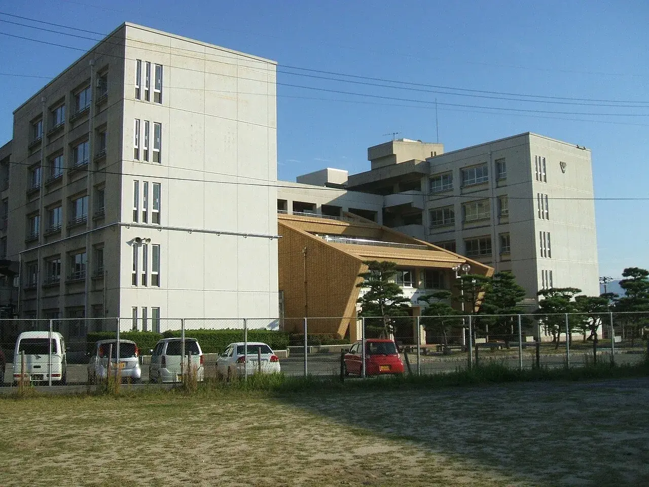 広島県立福山葦陽高等学校の校舎・学校敷地